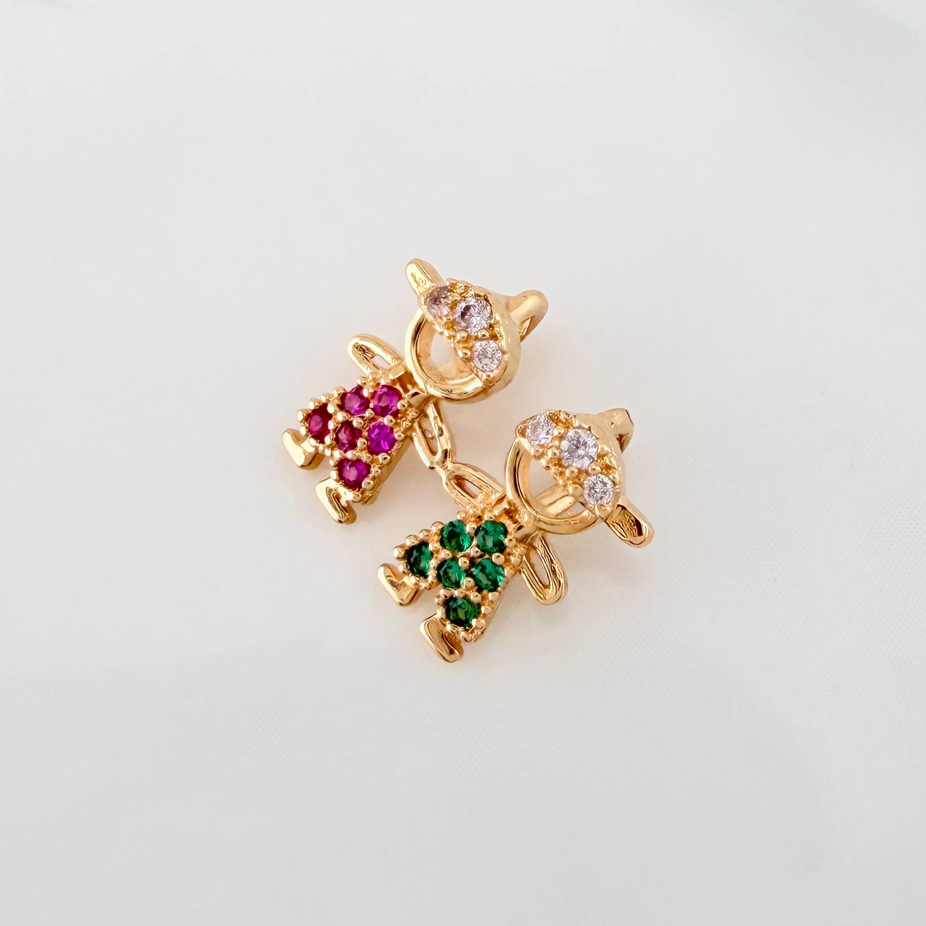 Dije Silueta Niños 0.9 g / 1/2 in Oro Amarillo 18K