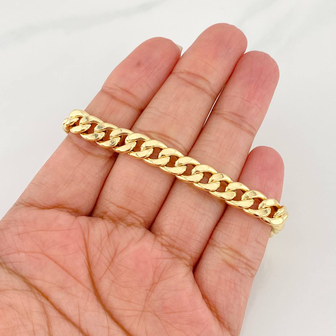 Pulso Cubano 5.65g / 8 1/4 in / 7.6mm Oro Amarillo 18K