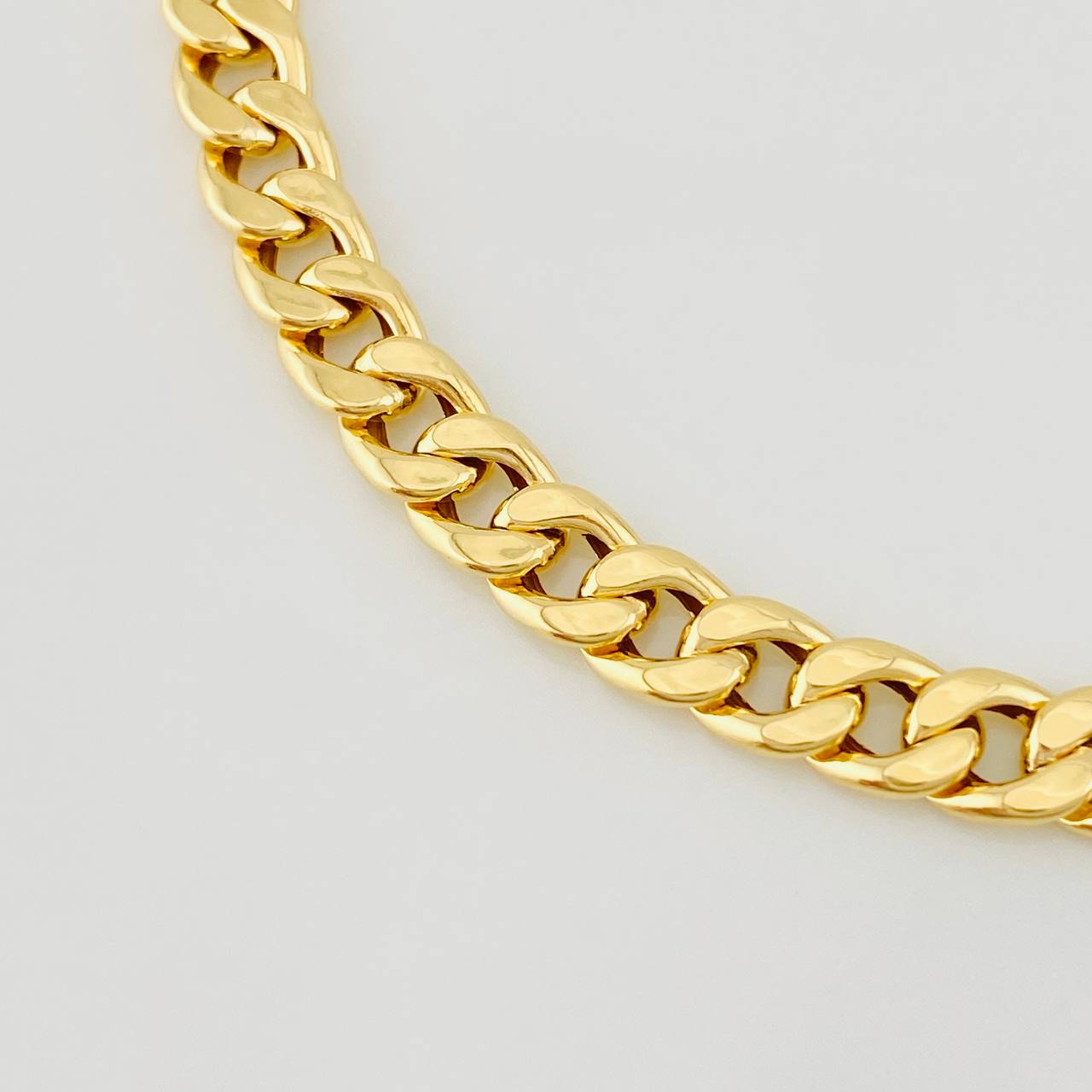 Pulso Cubano 3.45g / 7 in / 5.9mm Oro Amarillo 18K