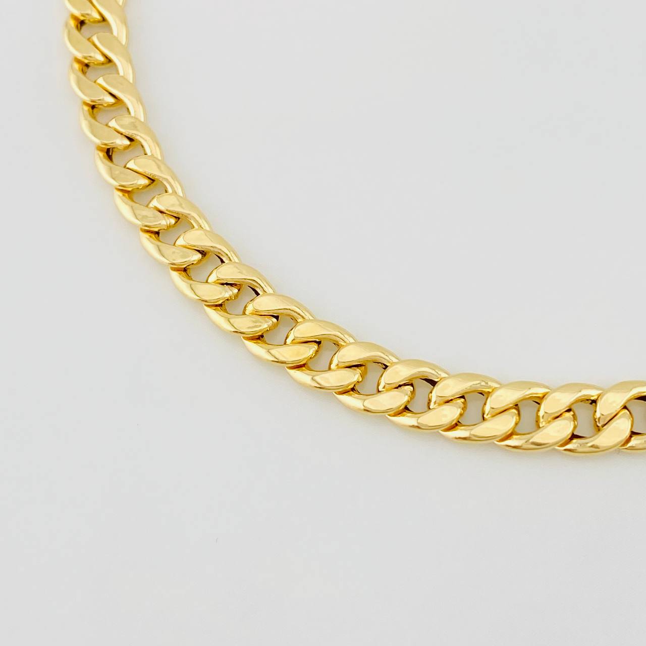 Pulso Cubano 2.3g / 7 1/2 in / 5.3mm Oro Amarillo 18K