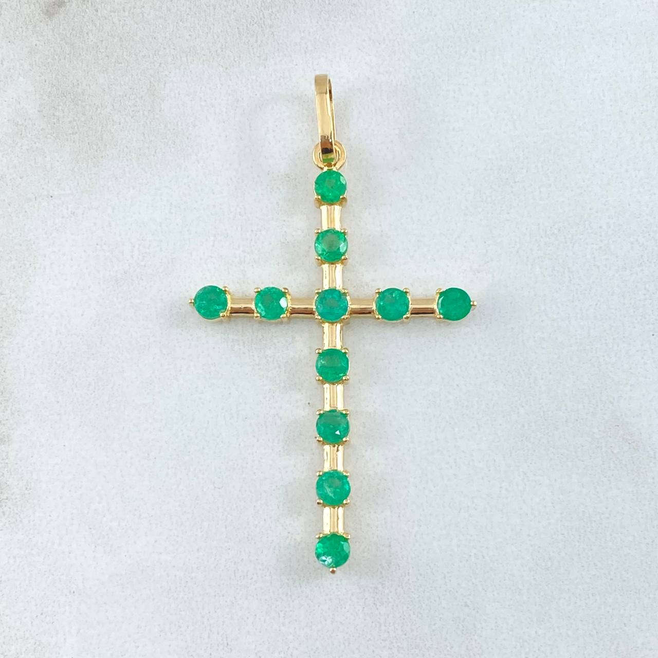 Dije Crúz Baculada 3gr / 4.6cm / Esmeraldas 1.21 Qts Oro Amarillo 18K (Joya) *