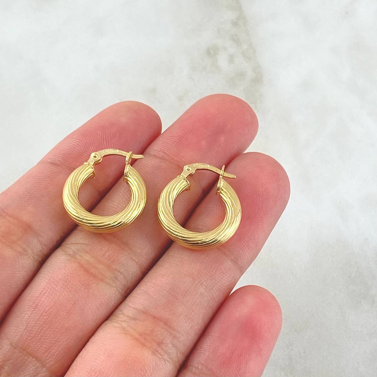 Candongas Lore 2.1gr / 1.7cm / Entorchadas Oro Amarillo 18K
