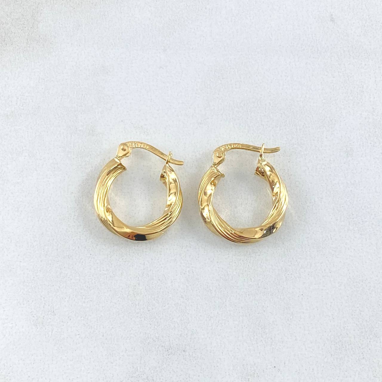 Candongas Mai 1.45gr / 1.7cm / Rayadas Oro Amarillo 18K