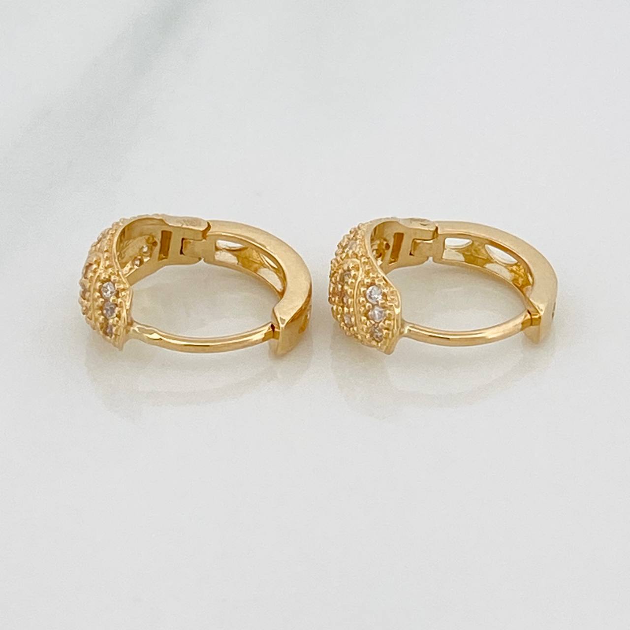 Candongas Zig Zag Basteada 2.85gr / 1/2 in / 5.6mm Oro Amarillo 18K &
