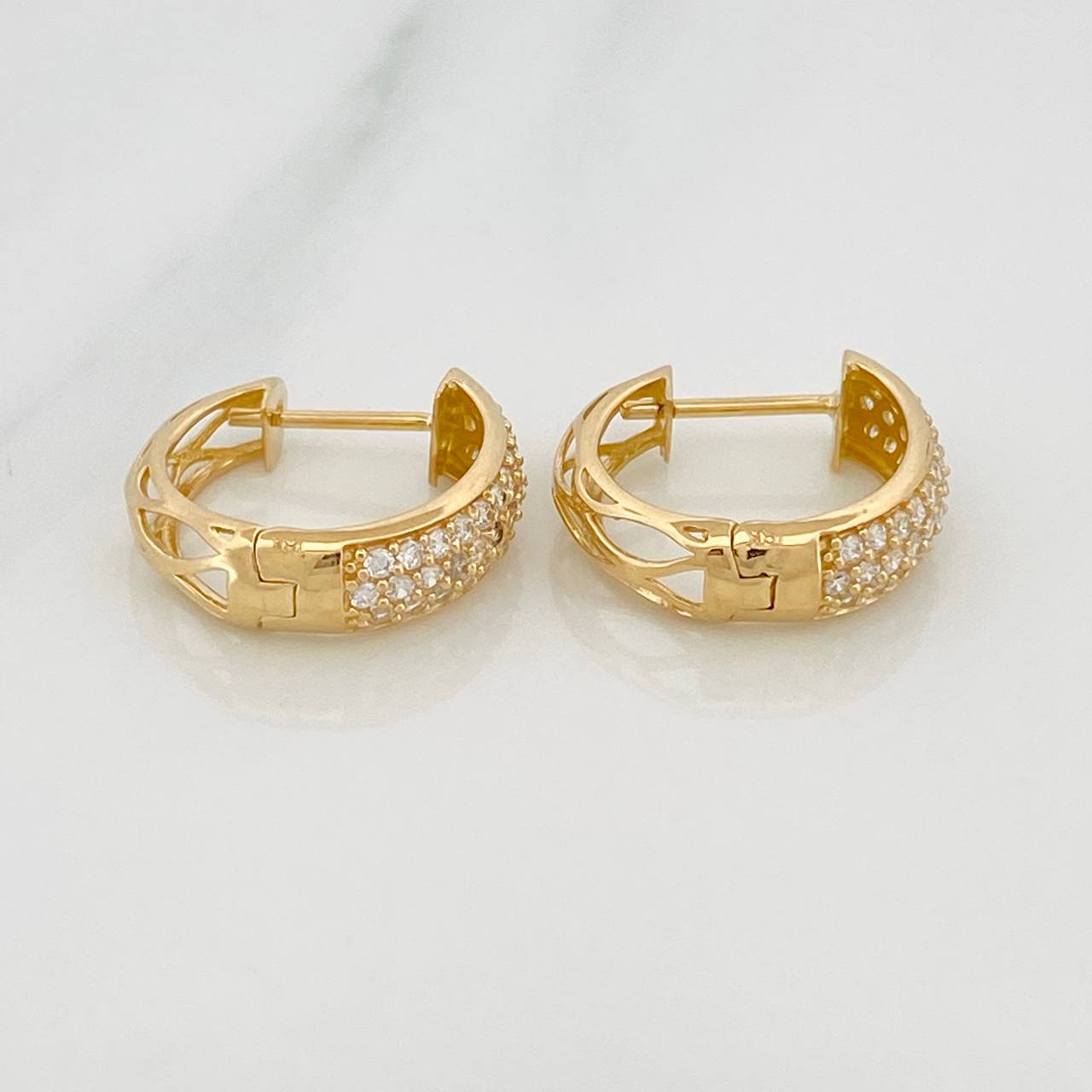 Candongas Triple Carril 3.9gr / 1/2 in / 4.9mm Oro Amarillo 18K &