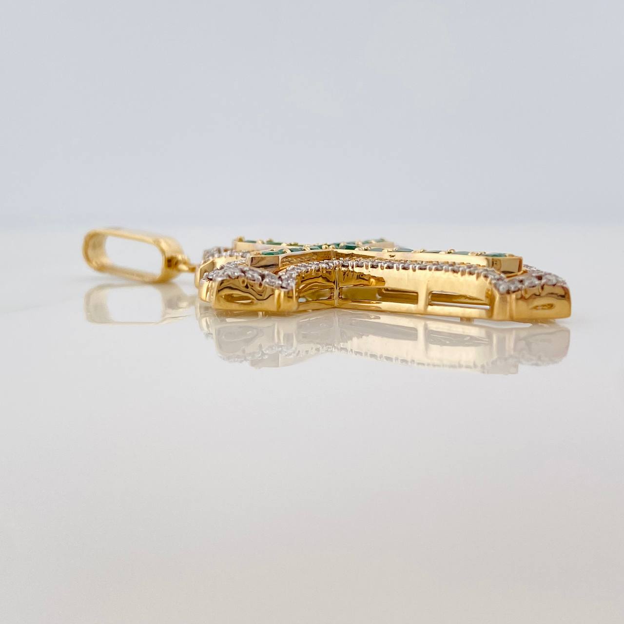 Dense Cross Pendant Emeralds 75 pts Diamonds 32 pts 6.7gr / 1 3/4 in / Two Yellow White Golds 18K %