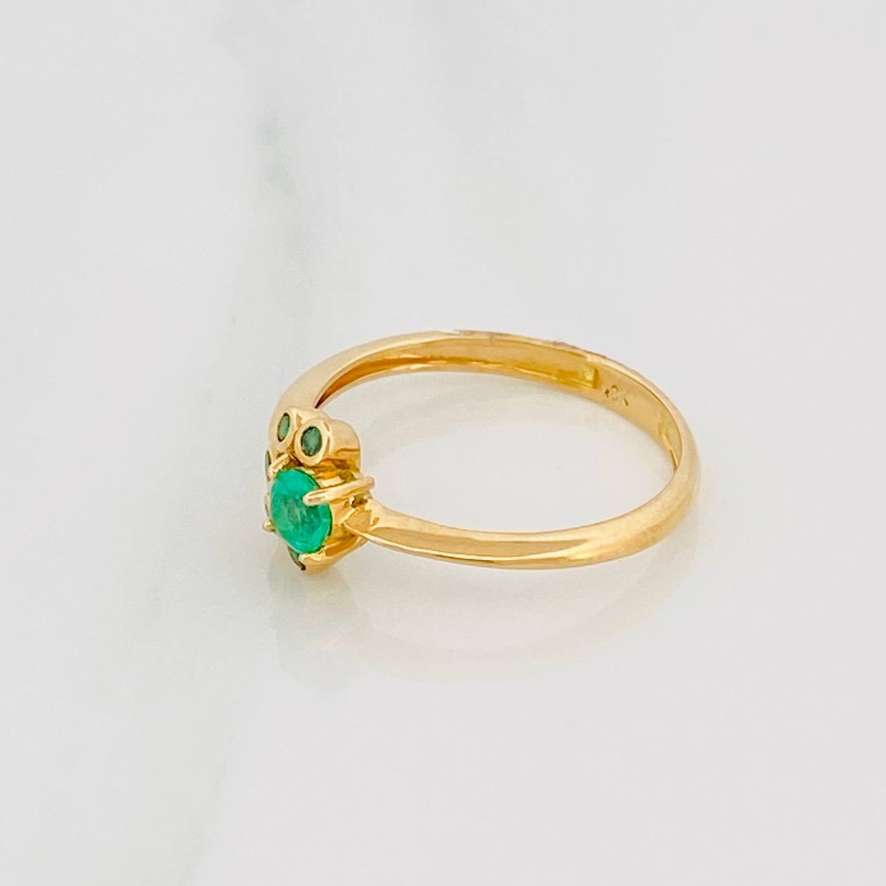 Lia Emeralds Ring 27 pts 2gr / T5 3/4 / Yellow Gold 18K %