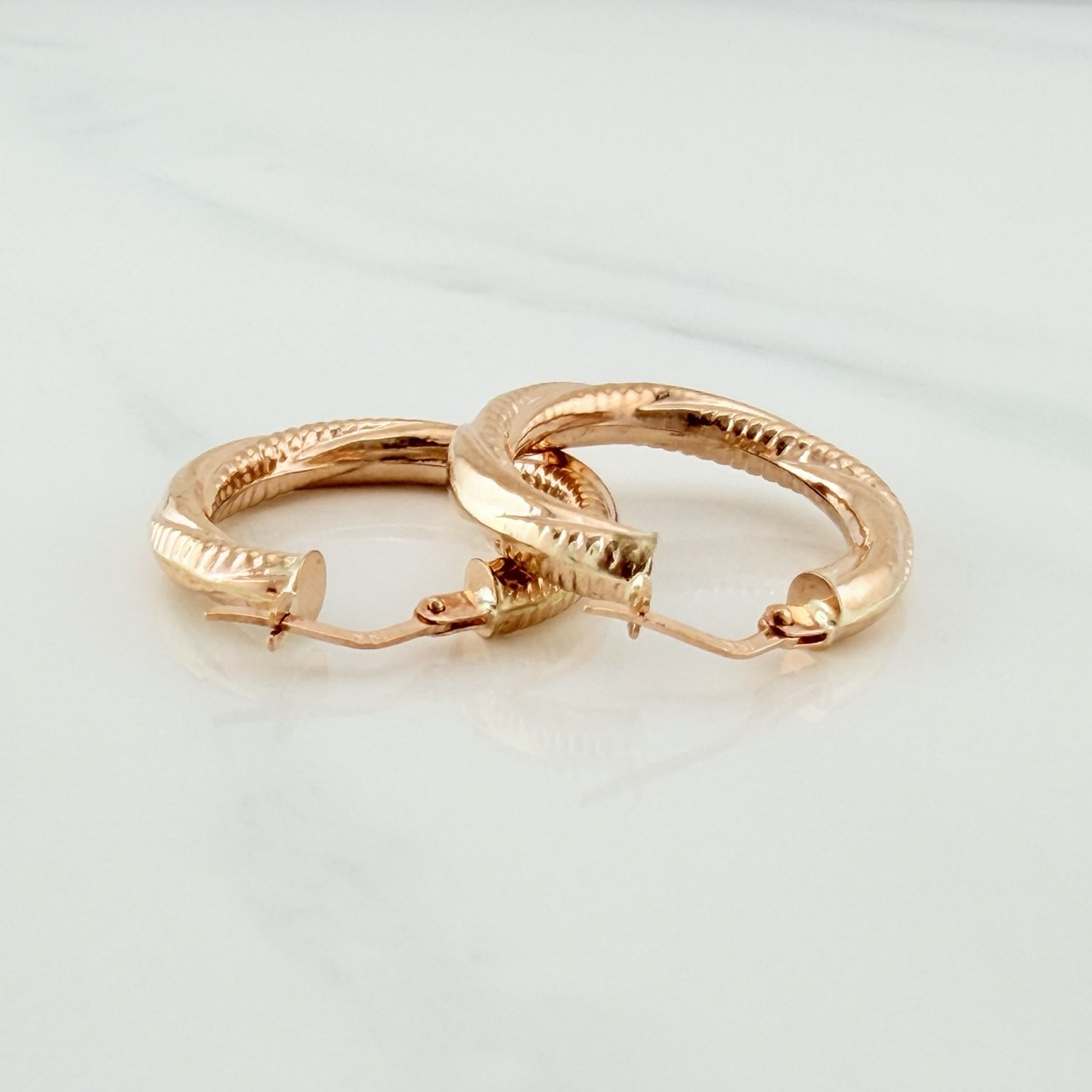 Candongas Sami 2.85 g / 1 1/4 in Oro Rosa 18K