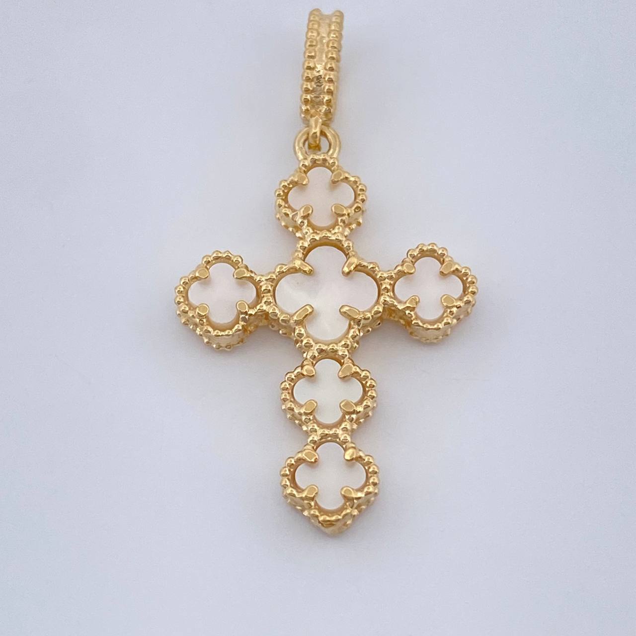 Dije Cruz Trebol Punteado 2.65gr / Oro Amarillo 18K %