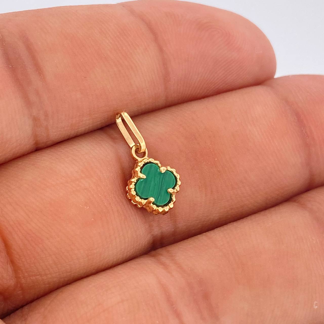 Clover Pendant 0.75gr / 18K Yellow Gold %