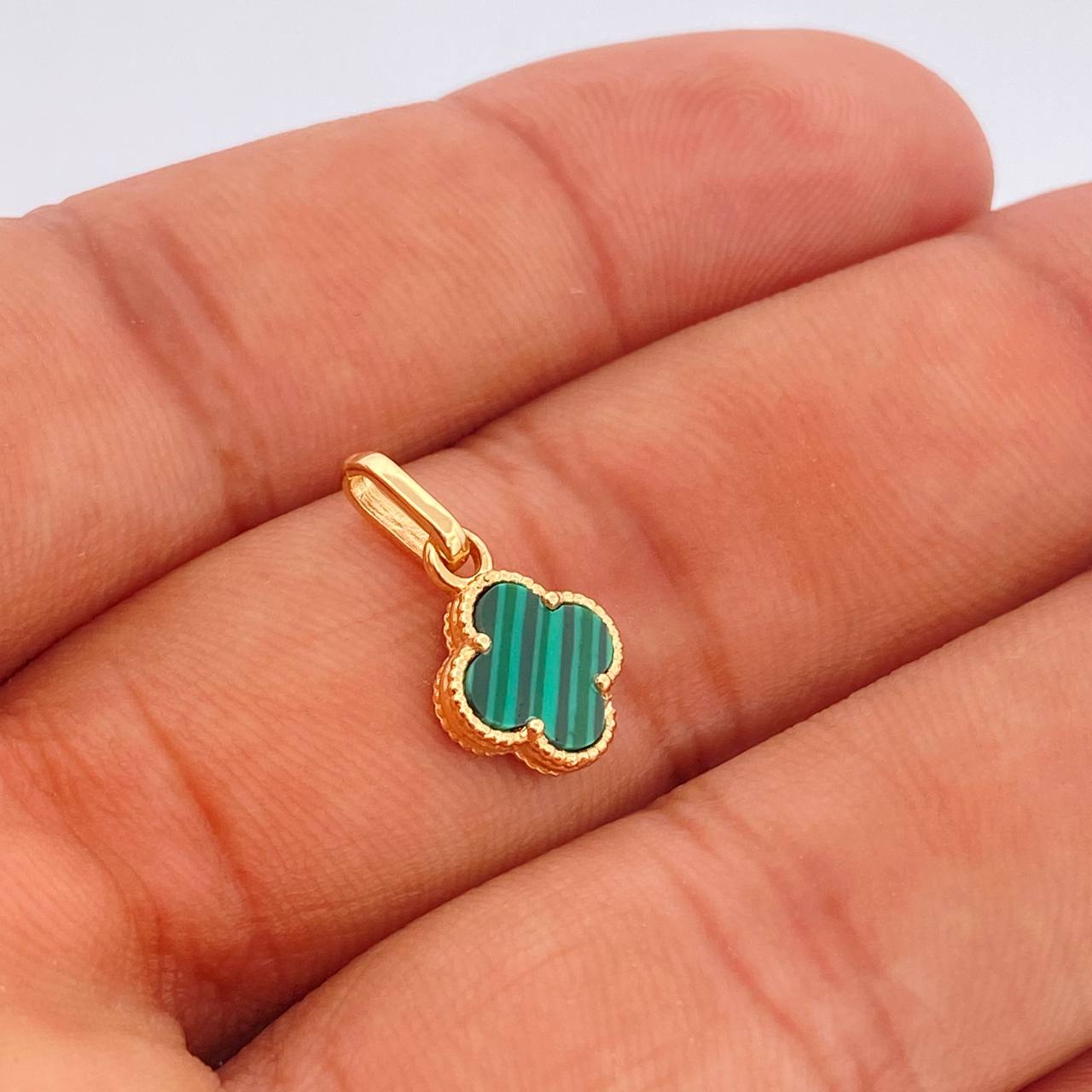 Clover Pendant 0.95gr / Yellow Gold 18K %