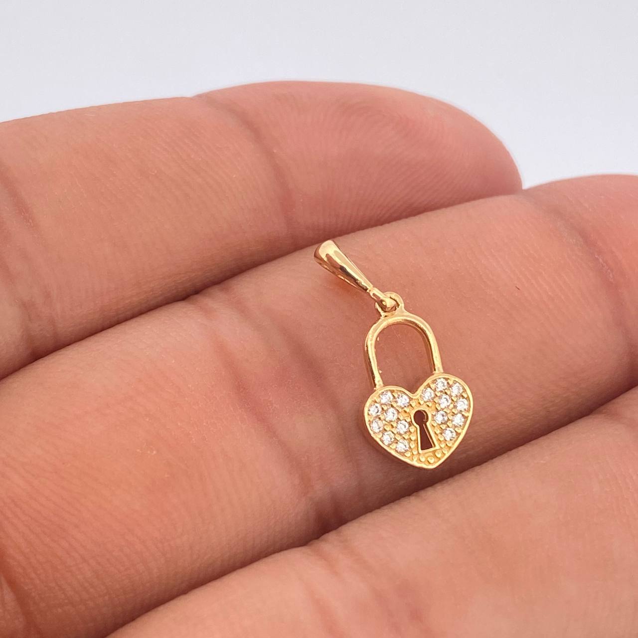 Dije Corazon Candado 0.85gr / Oro Amarillo 18K %