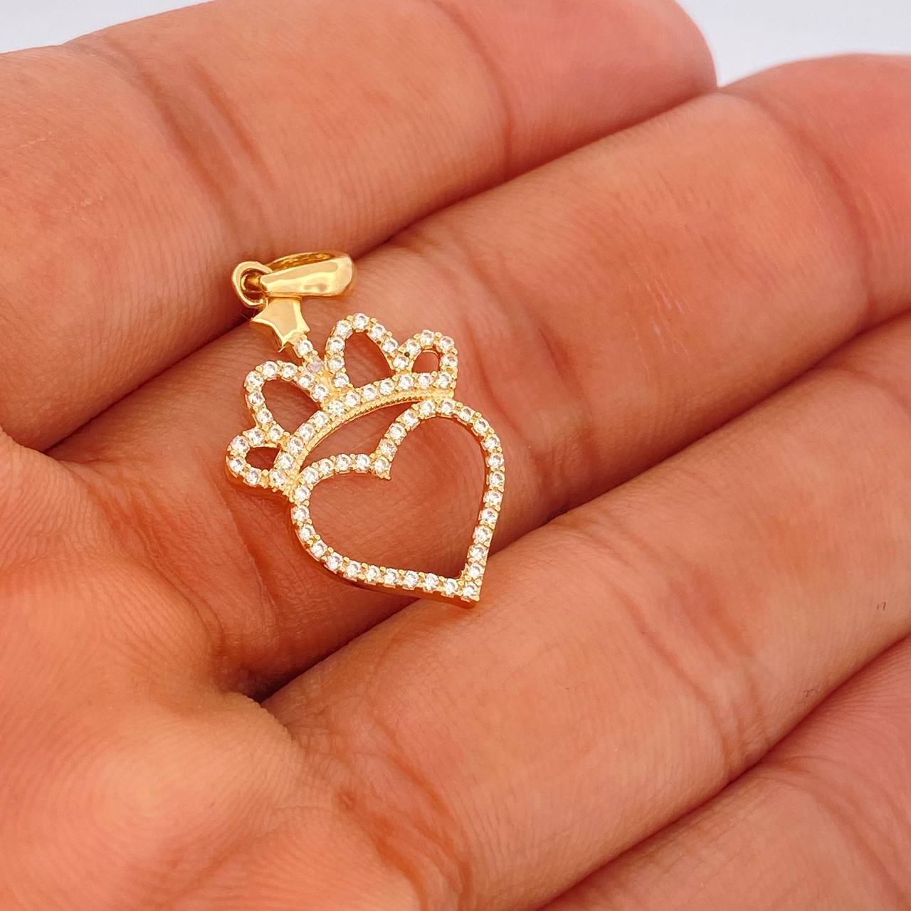 Dije Silueta Corazon Corona 1.8gr / Oro Amarillo 18K %