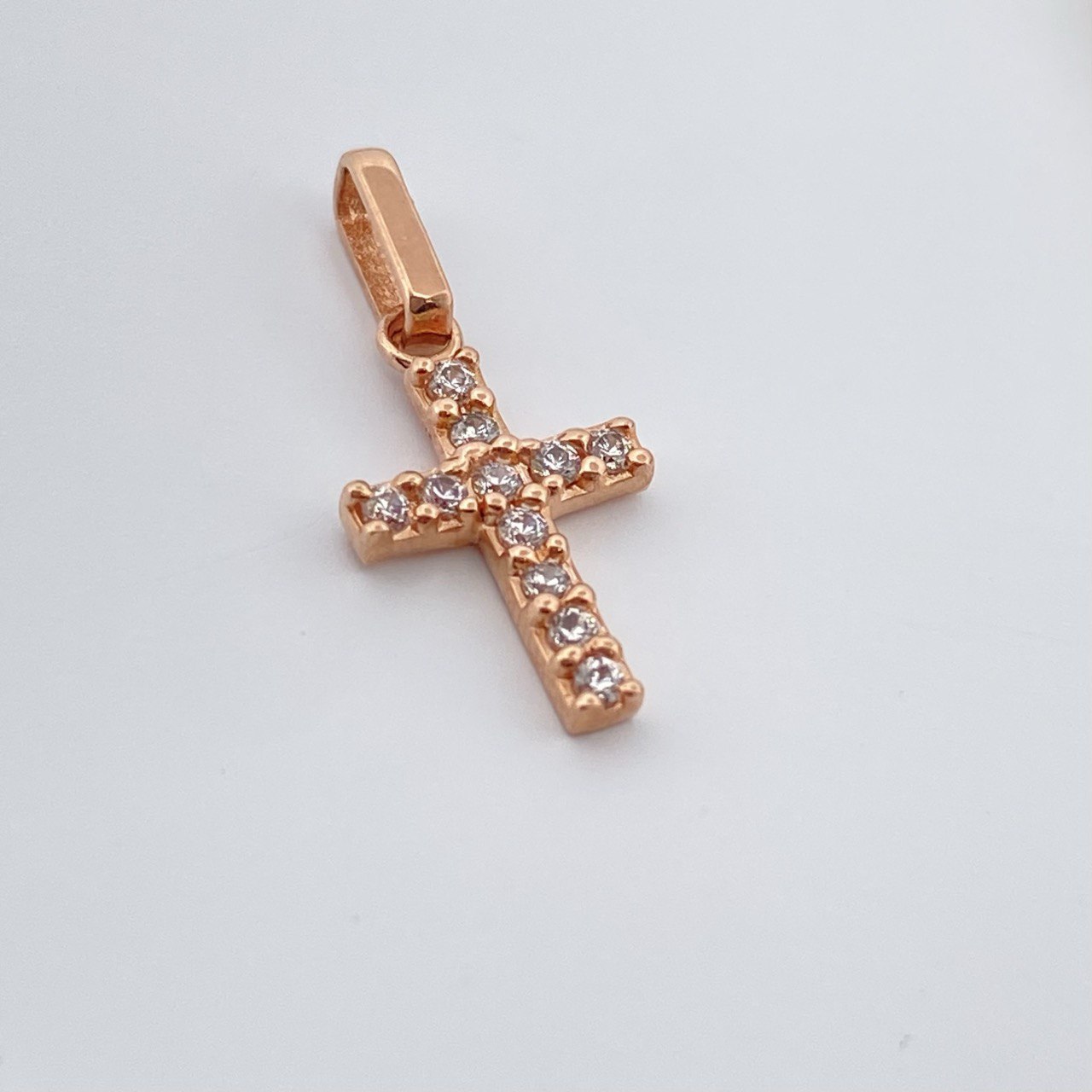 Pendant Punctuated Cross 0.6gr / 18K Rose Gold %
