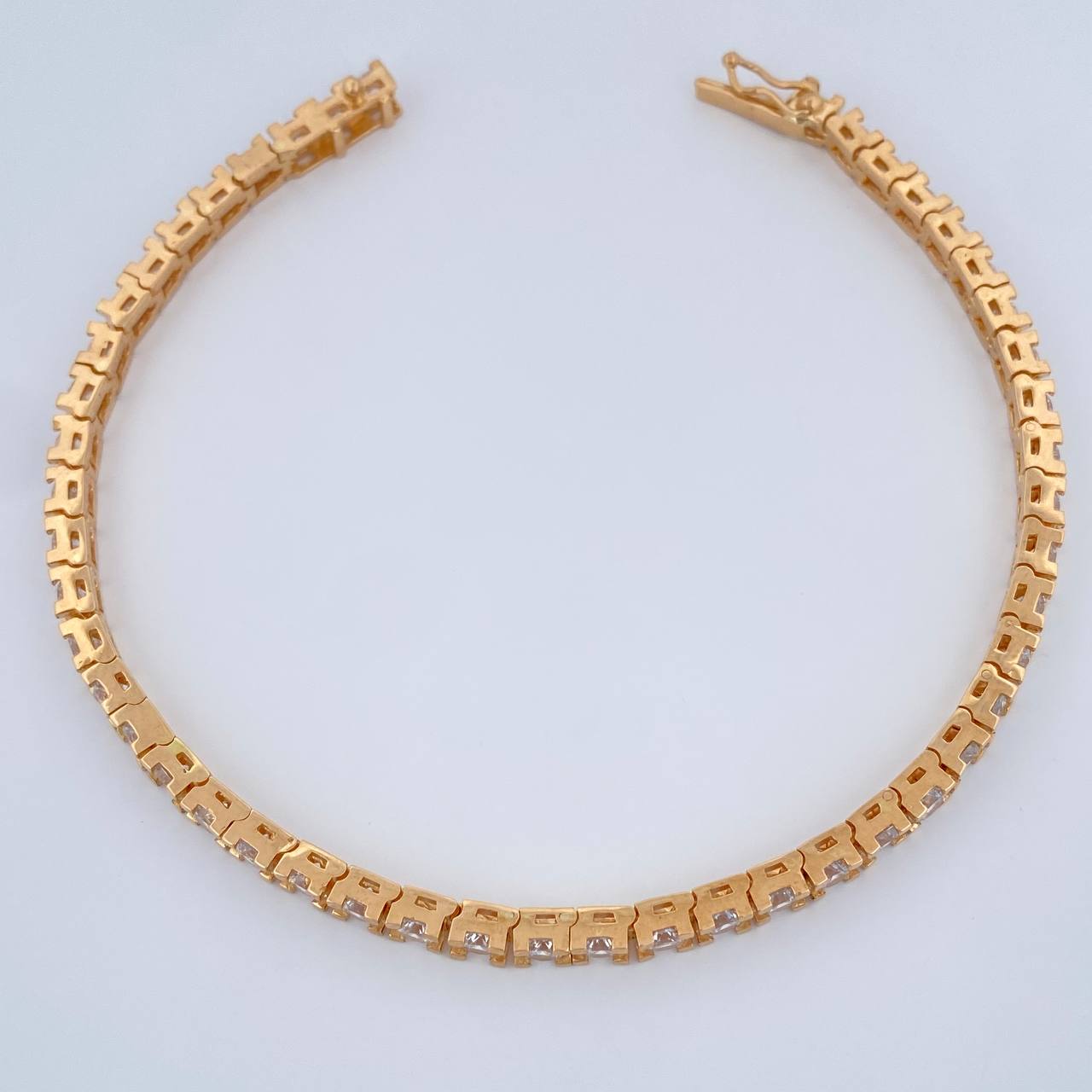 Tennis Bracelet 15.25gr / 7 in / 3.35mm 18K Gold $