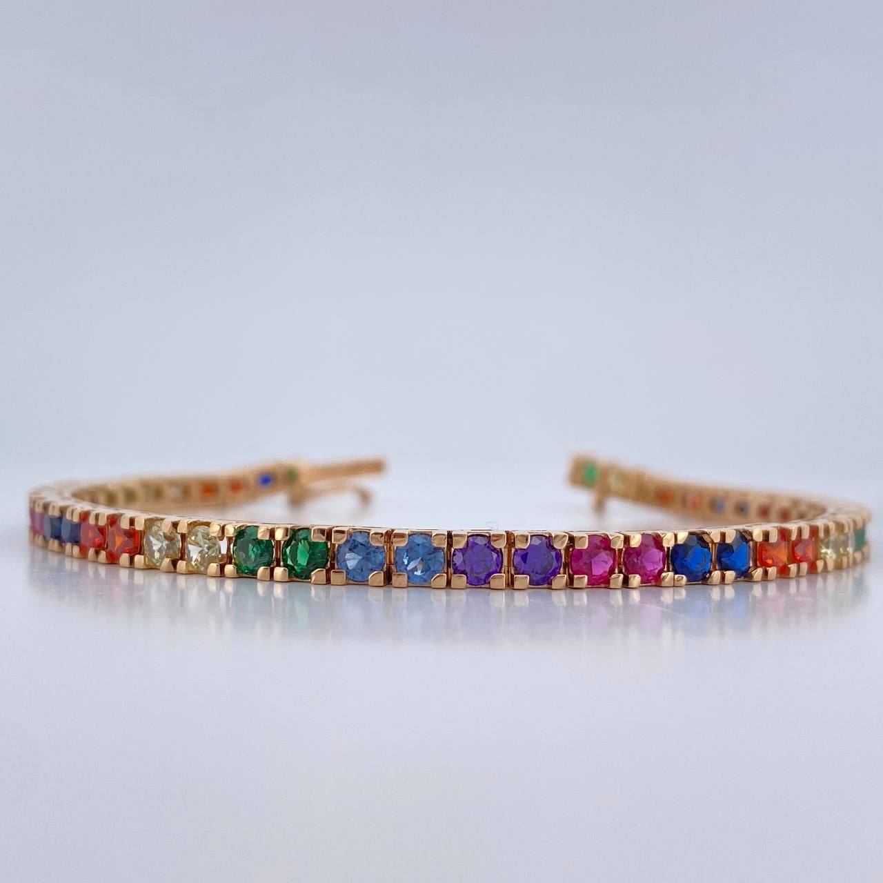 Pulso Tennis 13.95gr / 6 3/4 in / 4mm Oro Amarillo 18K $