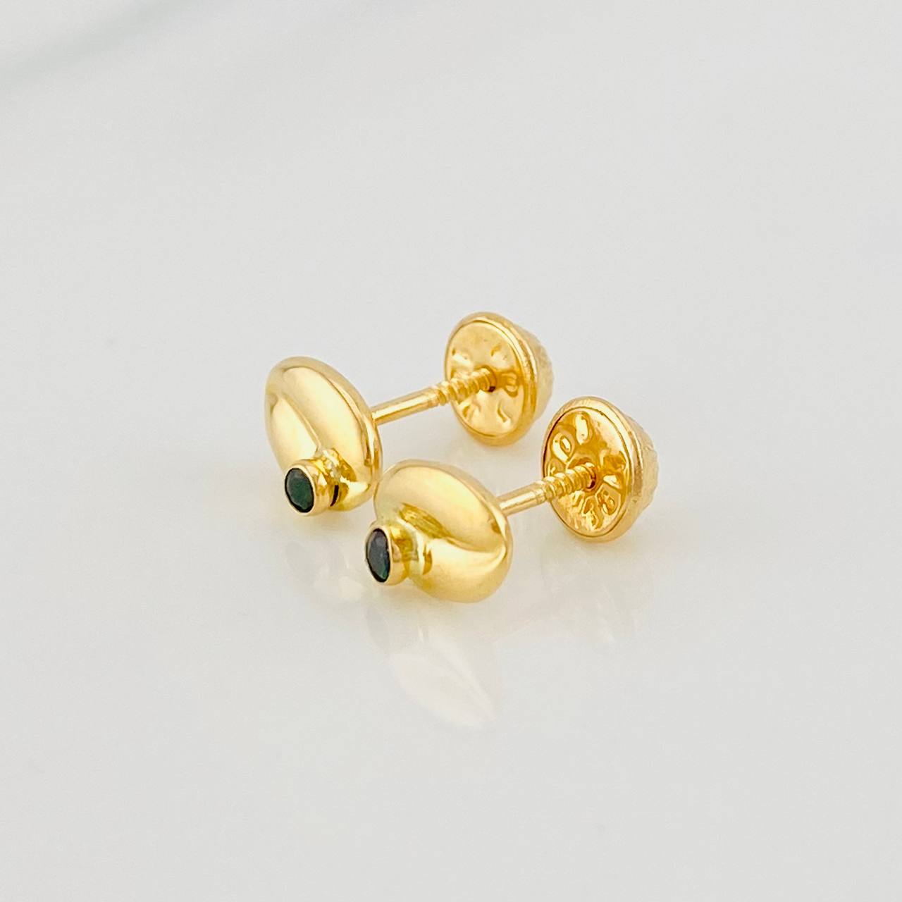 Coffee Bean Stud Earrings 0.65g / in / 5.5mm Yellow Gold 18K