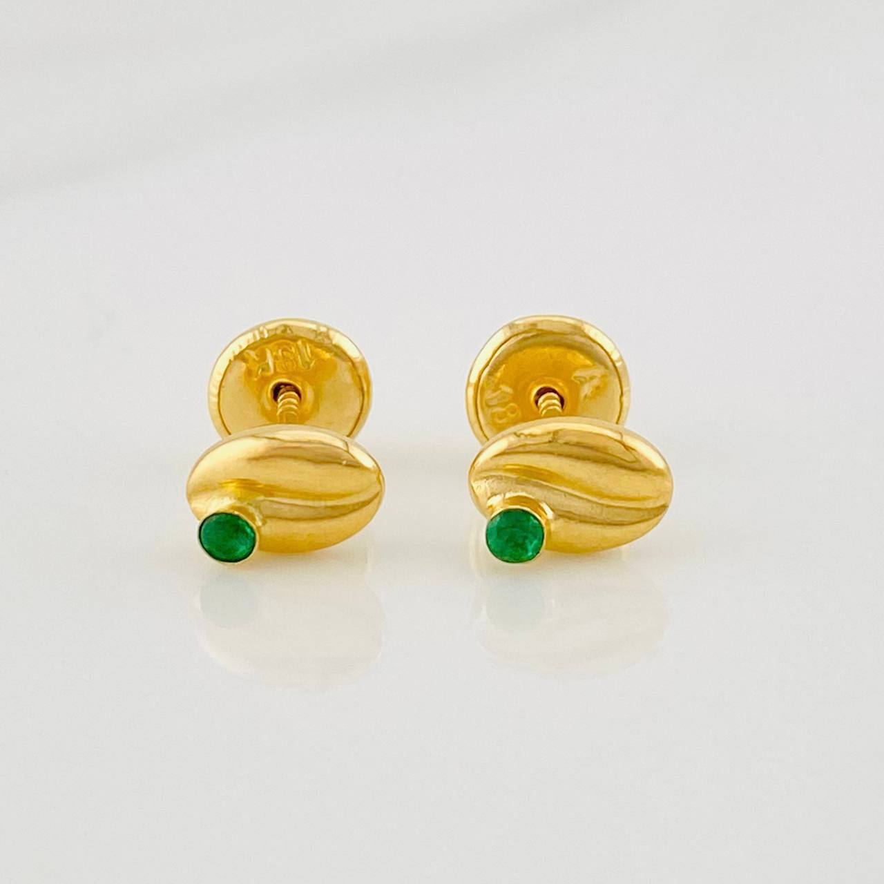Stud Earrings Coffee Bean 0.55g / in / 4.4mm 18K Yellow Gold
