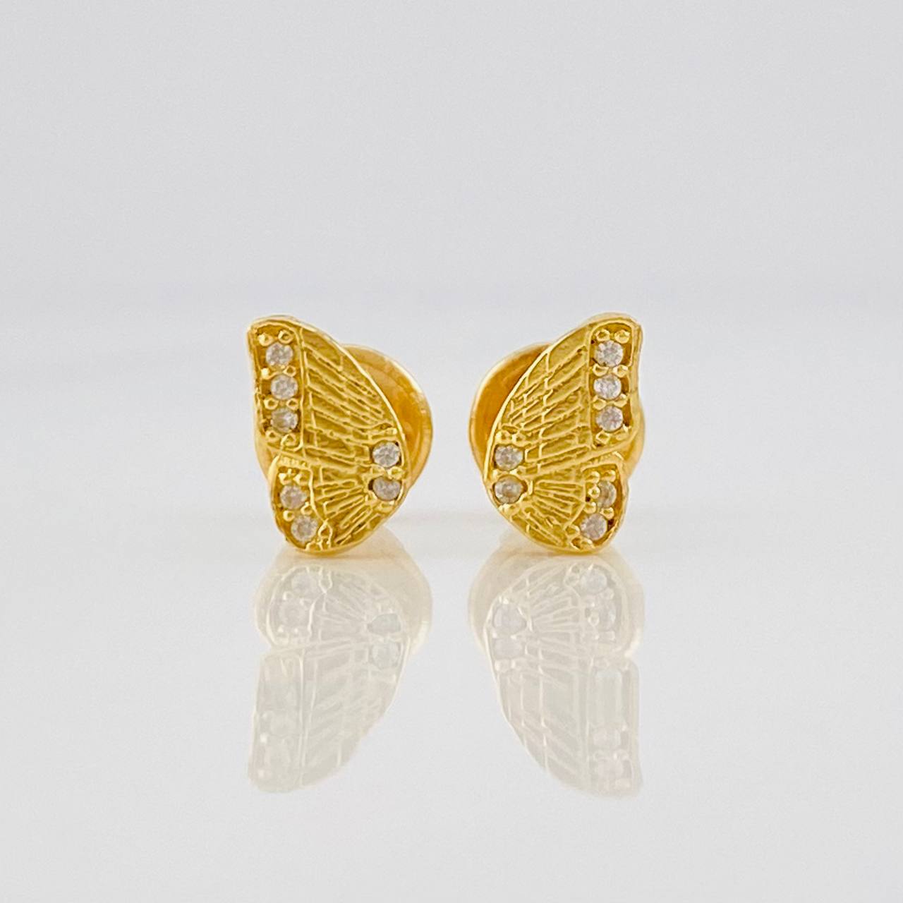 Stud Earrings Butterfly Wings 0.9g / in / 7mm Yellow Gold 18K