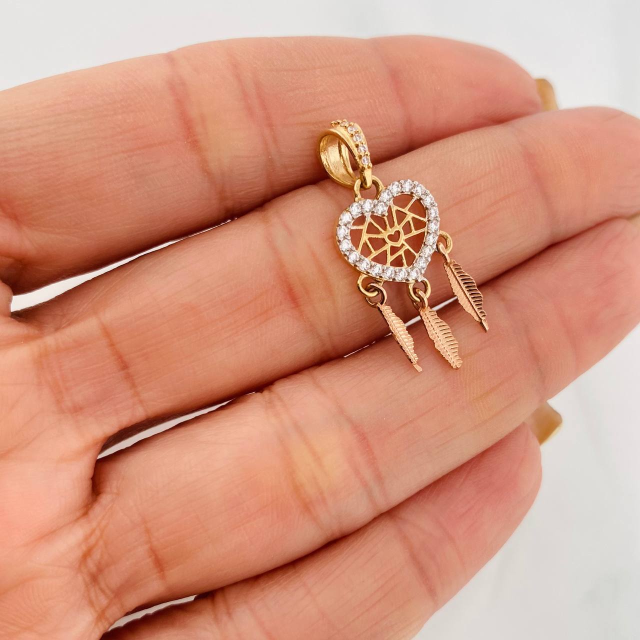Dije Corazon Atrapa Sueños 1.6g / 1 1/4 in Tres Oros 18K