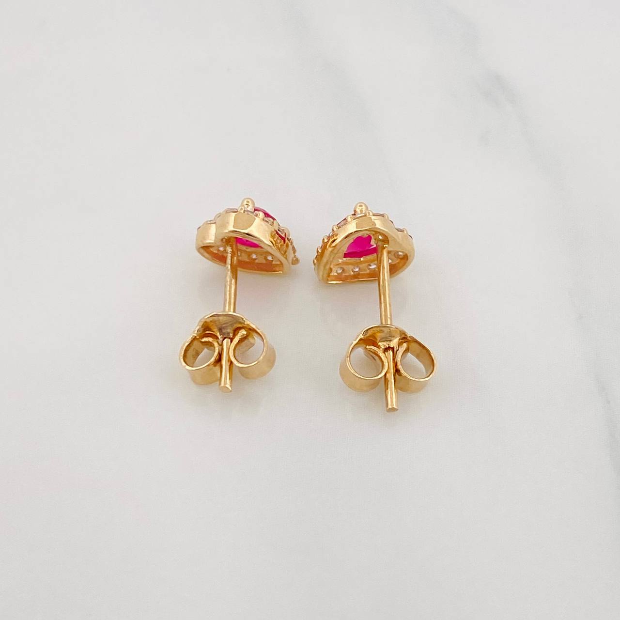 Topos Corazon Tupido 1.55g / in / 6.4mm Oro Amarillo 18K