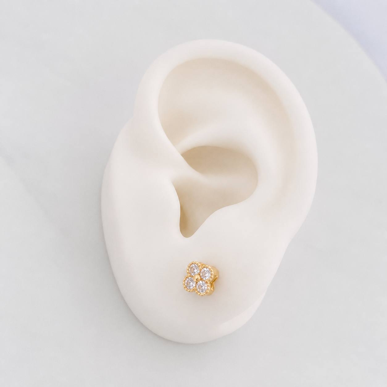 Topos Flor 1.3g / in / 4.85mm Oro Amarillo 18K