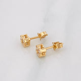 Topos Flor 1.3g / in / 4.85mm Oro Amarillo 18K