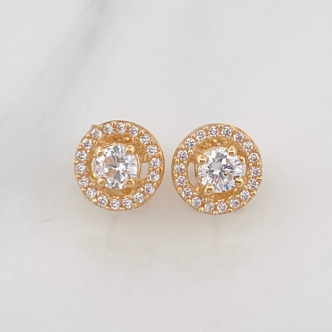Stud Earrings Circle 2.3g / in / 8.1mm Yellow Gold 18K