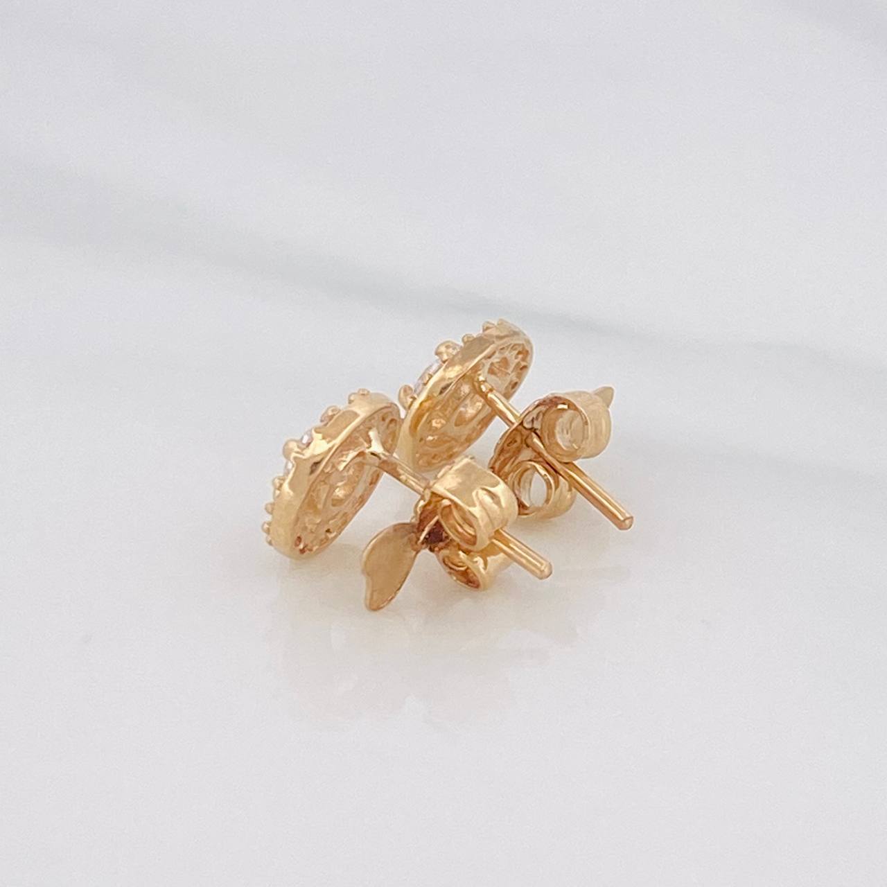 Stud Earrings Circle 2.3g / in / 8.1mm Yellow Gold 18K