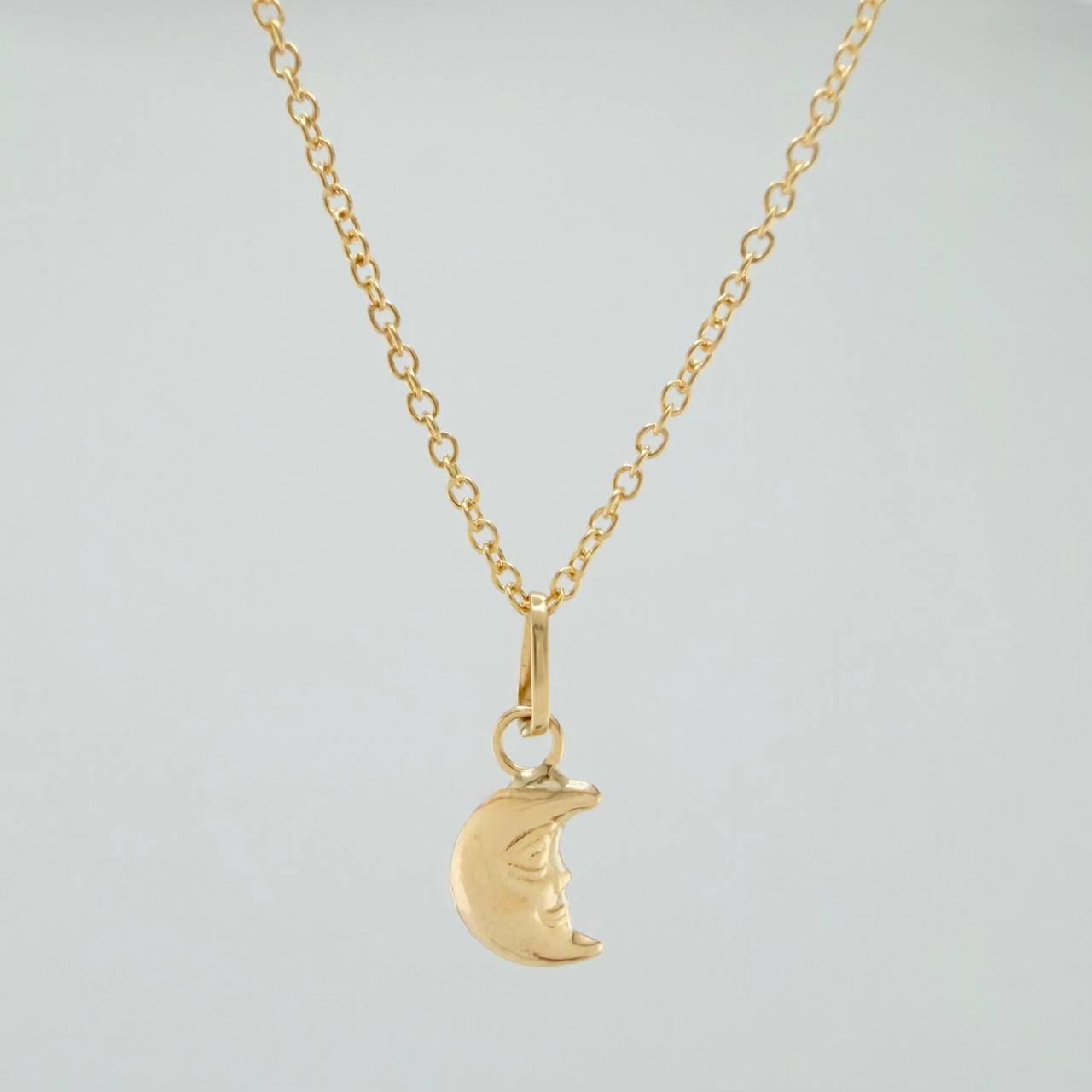 Set Cadena y Dije Aro Seguido + Luna 1.65gr / 18 in / 1mm Oro Amarillo 18K (Oferta) &