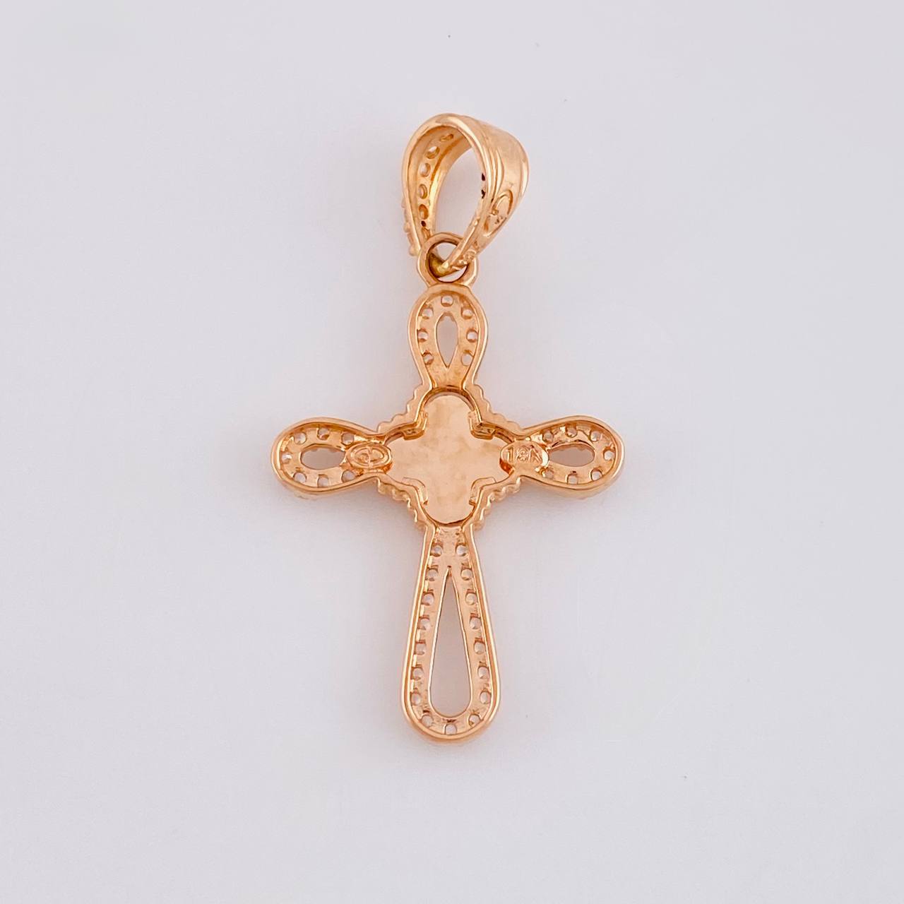 Dije Cruz Trébol Diamantado 1.75g / 1 1/4 in Oro Rosa 18K