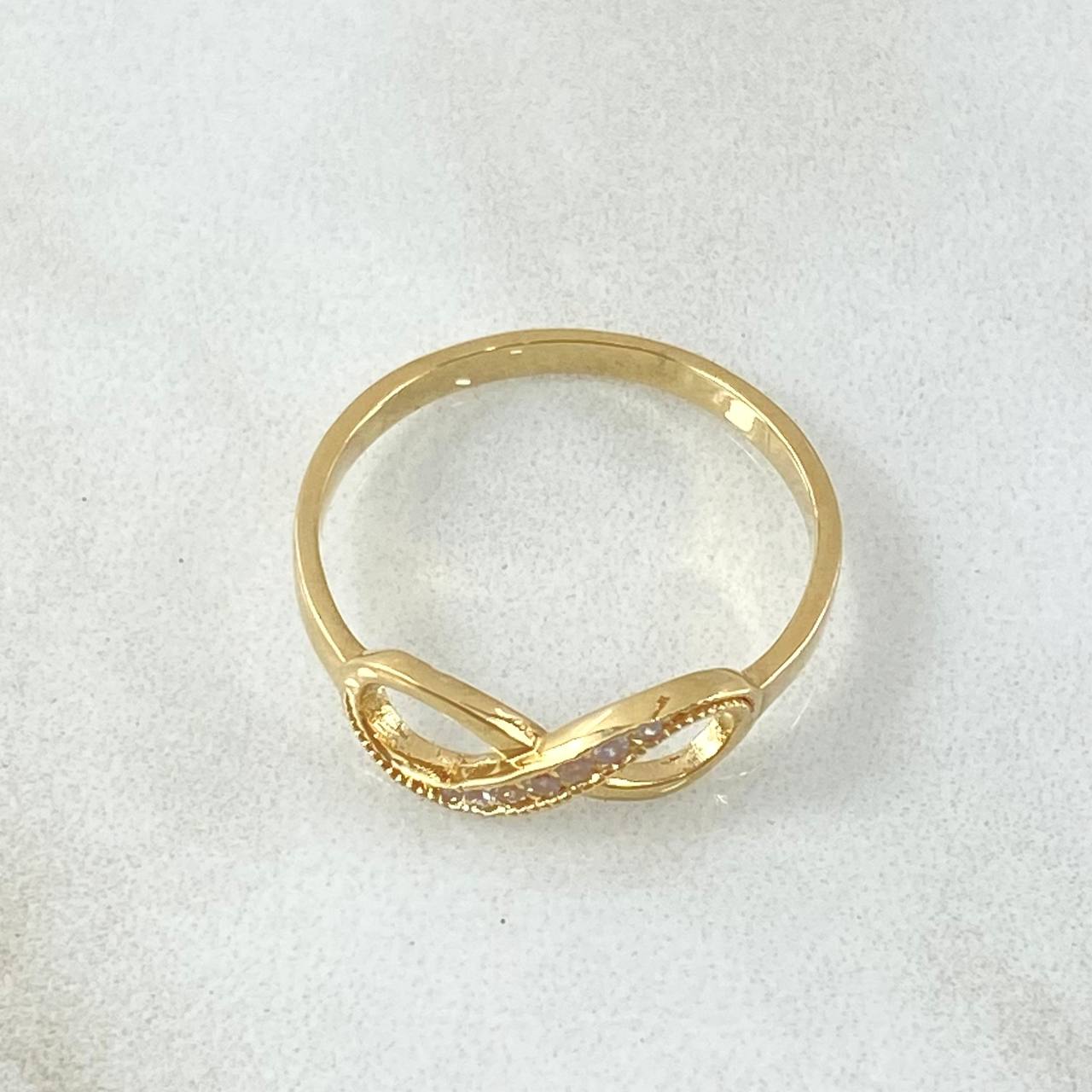 Partial Infinity Ring 1.75gr / Size 6 1/2 / 18K Gold