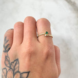 Embraced Star Ring 1.5gr / Size 7 / 18K Gold