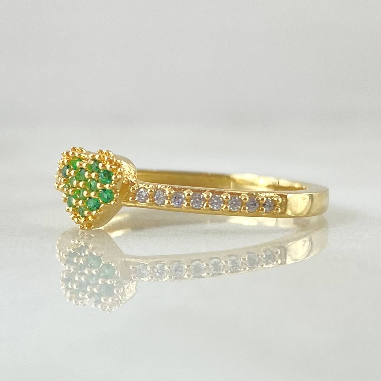 Dense Heart Track Ring 1.95gr / Size 7 3/4 / 18K Gold