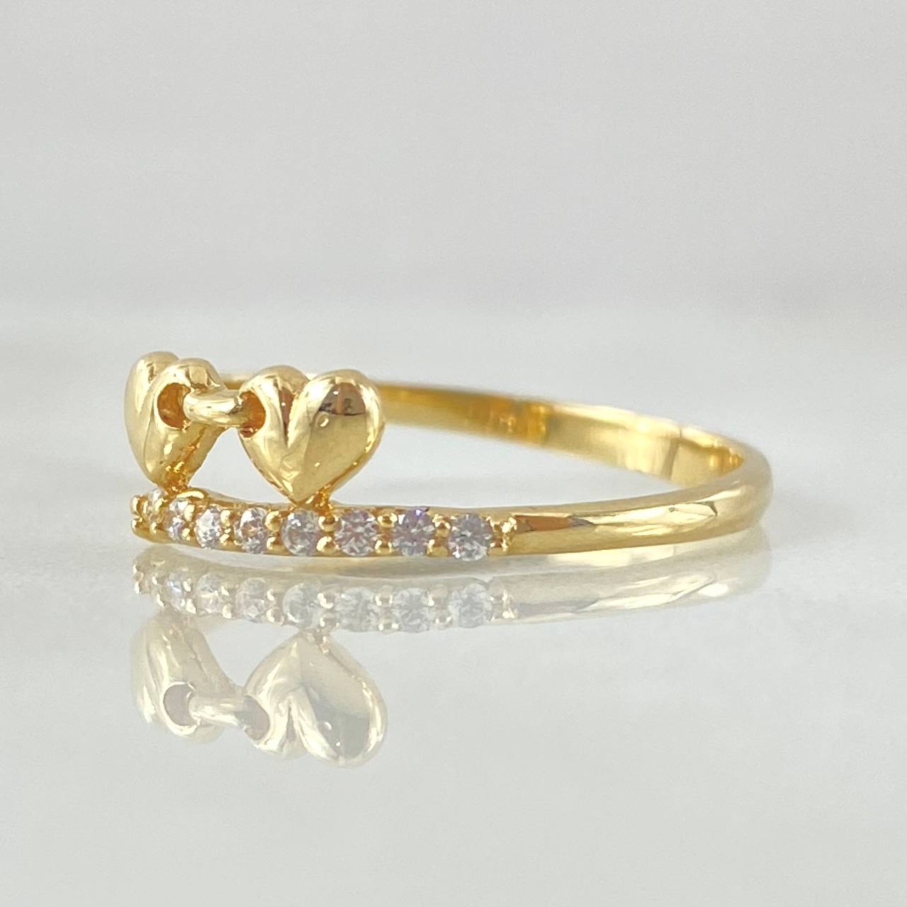 Locked Hearts Ring 1.5gr / Size 6 1/2 / 18K Gold