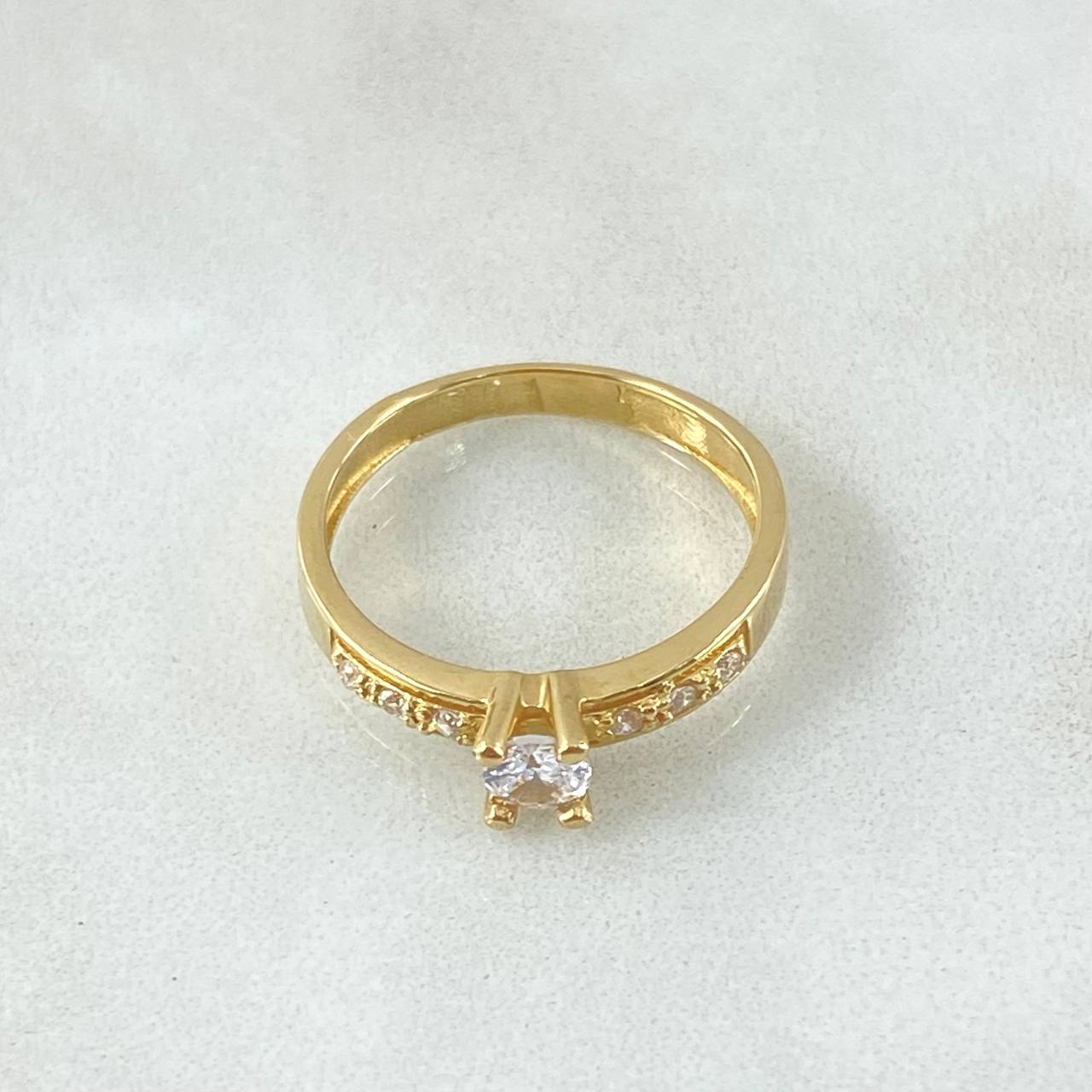 Anillo Solitario Borde Superpuesto 2.45gr / T6 1/4 / Oro 18K