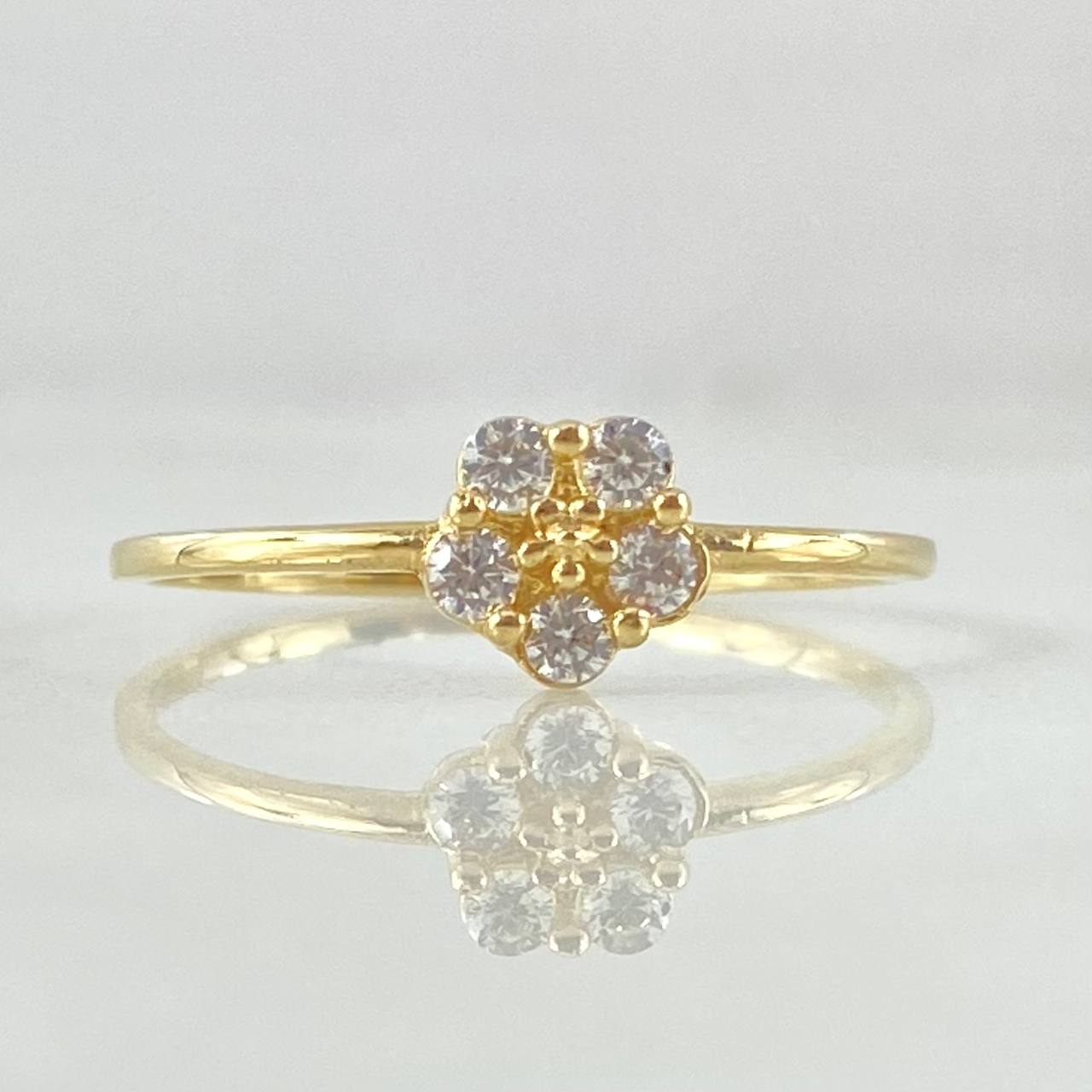 Sakura Flower Ring 1.3gr / Size 7 1/4 / 18K Gold