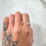 Sakura Flower Ring 1.3gr / Size 7 1/4 / 18K Gold
