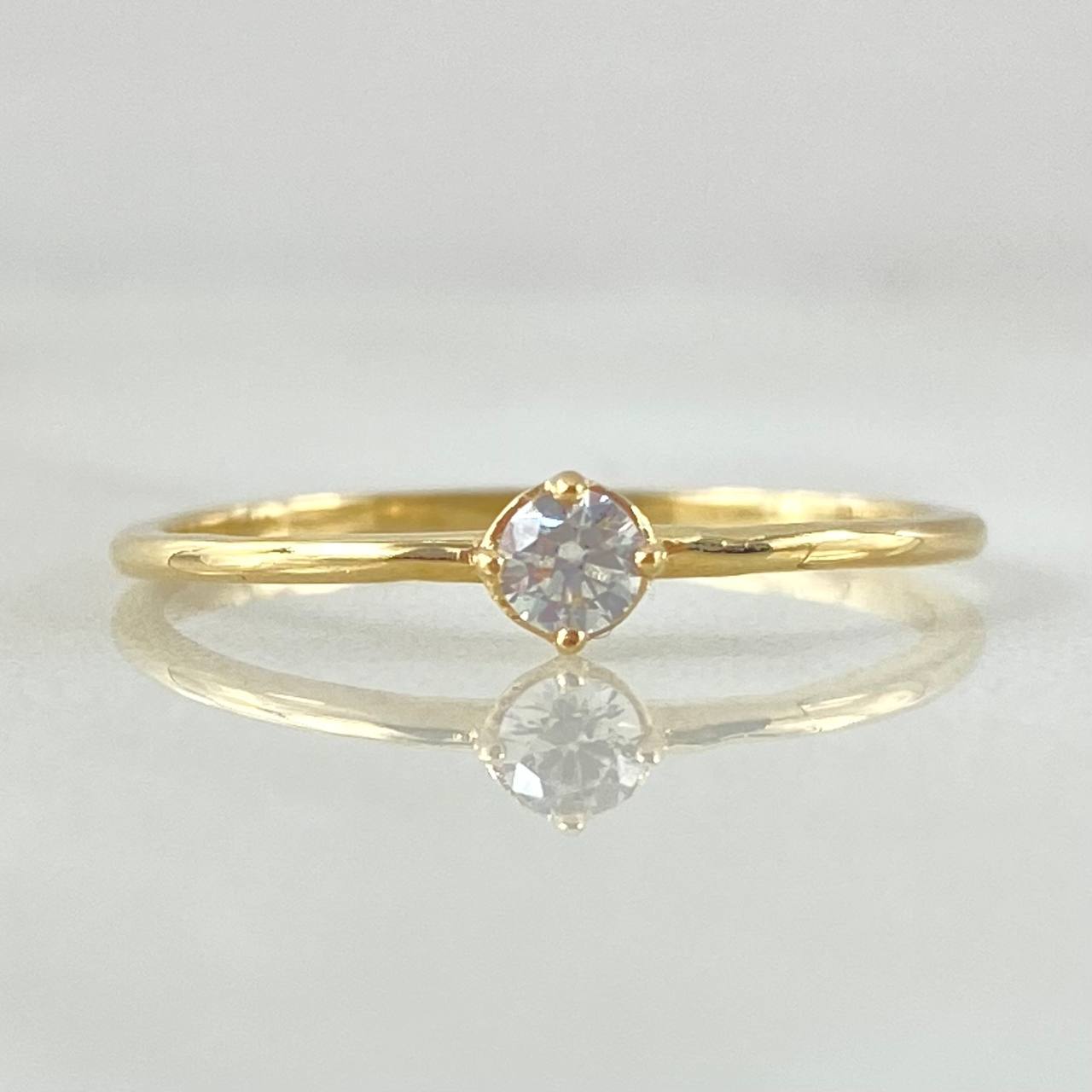 Solitaire Smooth Petit Ring 1gr / Size 6 3/4 / 18K Gold