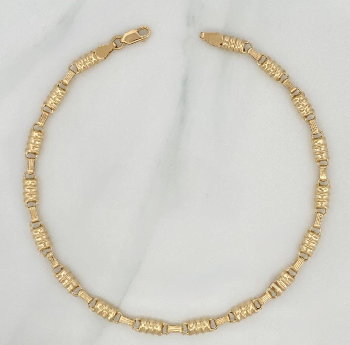 Tobillera Rustica Tornillo 5.3 g / 10 1/2 in / 4.15 mm Oro Amarillo 18K