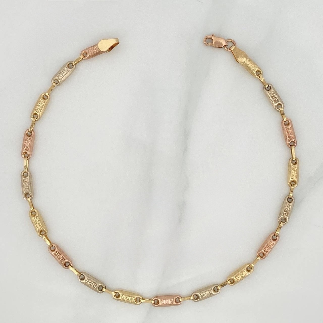 Rustic Tribal Anklet 4.25 g / 9 3/4 in / 3.3 mm Three Golds 18K