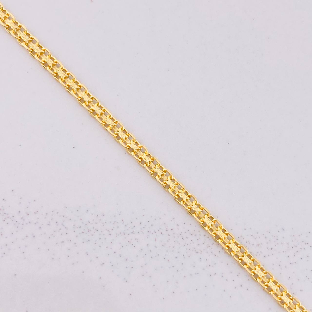 Bismark Bracelet 1.9g / 7 1/4 in / 2.2mm Yellow Gold 18K