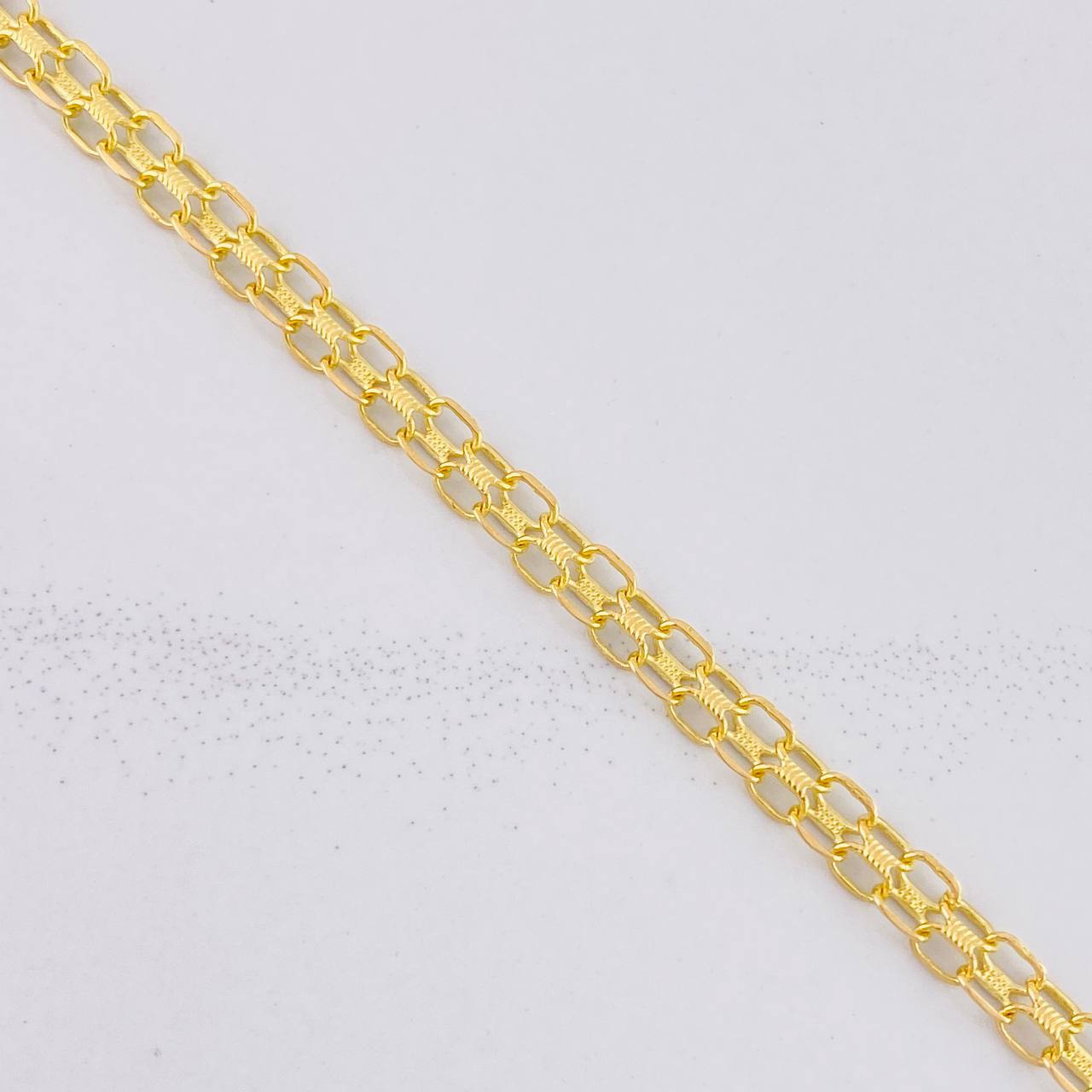 Pulso Chino 4.2g / 7 3/4 in / 4.3mm Oro Amarillo 18K