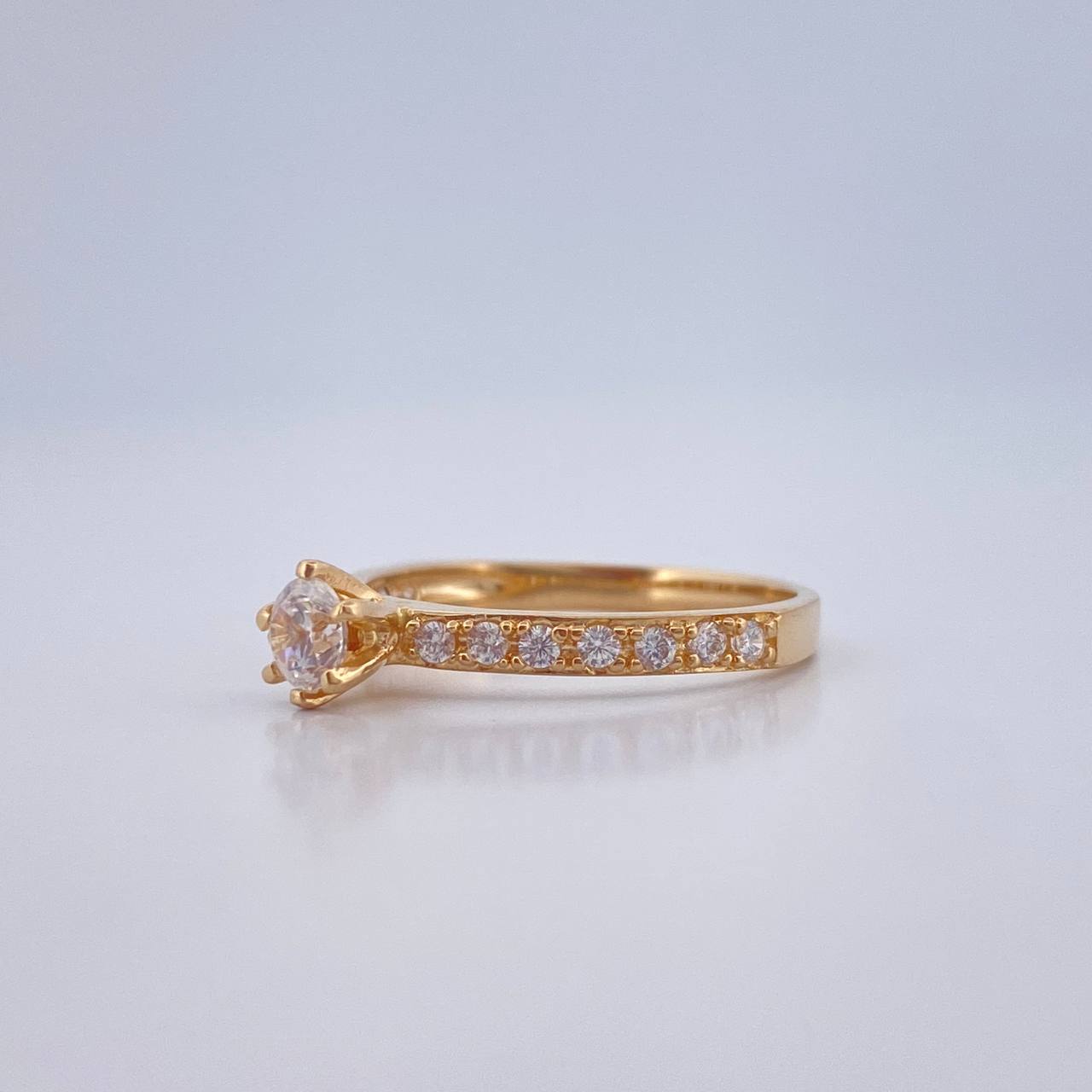 Anillo Solitario Churumbela 2.2gr / T6 / Oro Amarillo 18K %