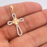 Dije Cruz Trebol 2.25gr / 1 1/2 in / Tres Oros 18K %