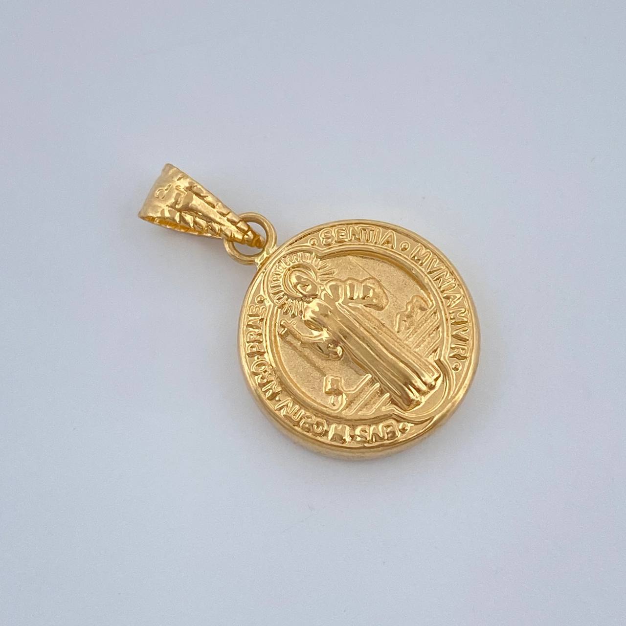 Dije San Benito 0.95gr / 3/4 in / Oro Amarillo 18K %