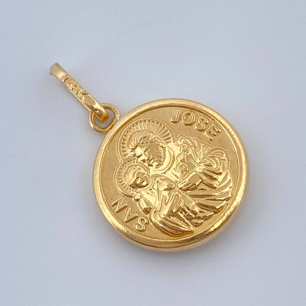 Dije San Jose 0.75gr / 3/4 in / Oro Amarillo 18K %