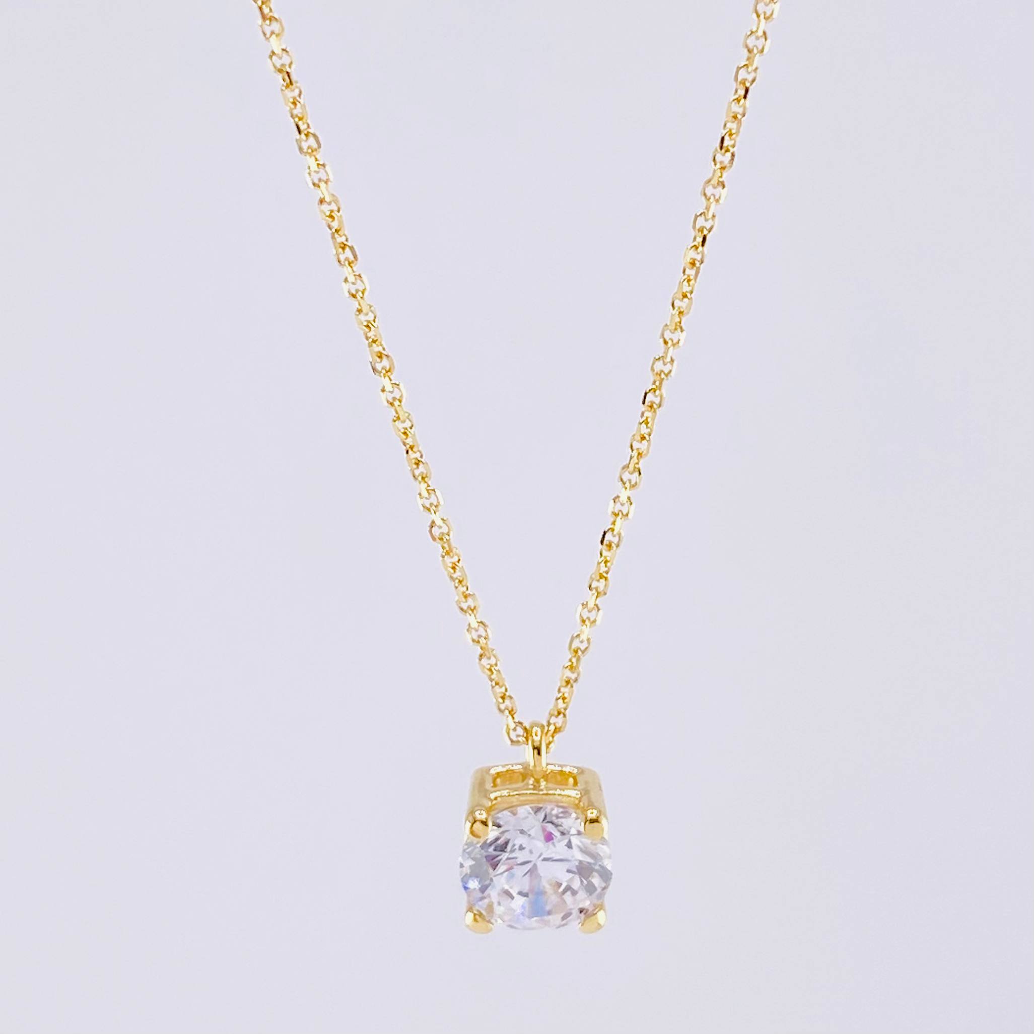 Cadena Aro Seguido Dije Cuatro Garras 2.15g / 17 3/4 in / 0.9mm Oro Amarillo 18K