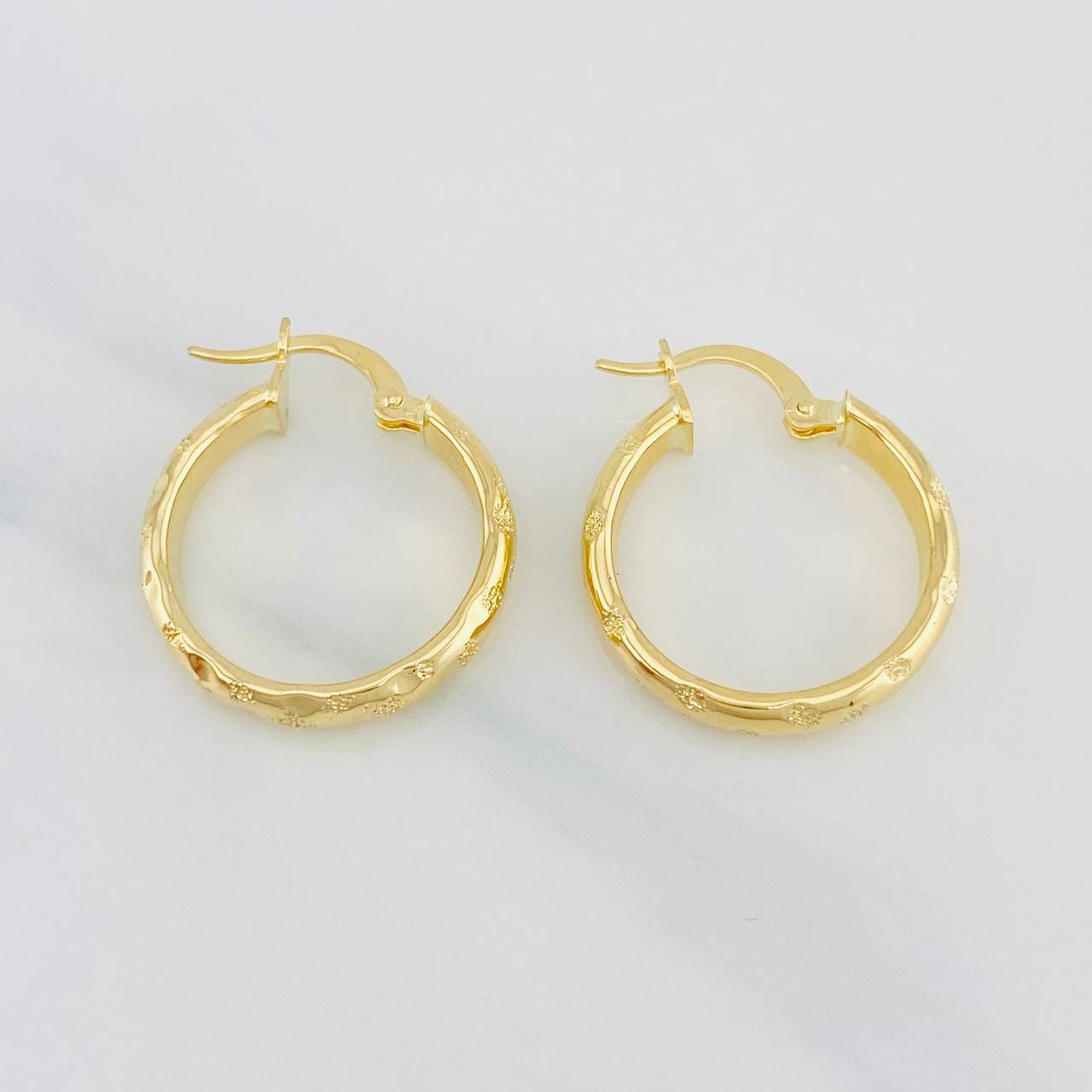 Candongas Lary 2.55g / 1 in Oro Amarillo 18K