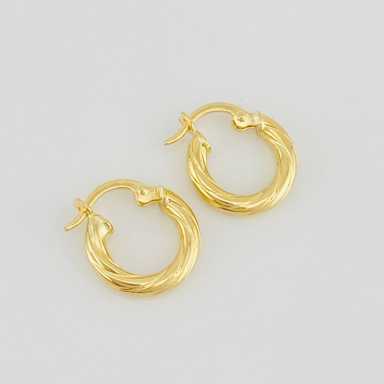 Candongas Mary 1.35g / 1/2 in Oro Amarillo 18K